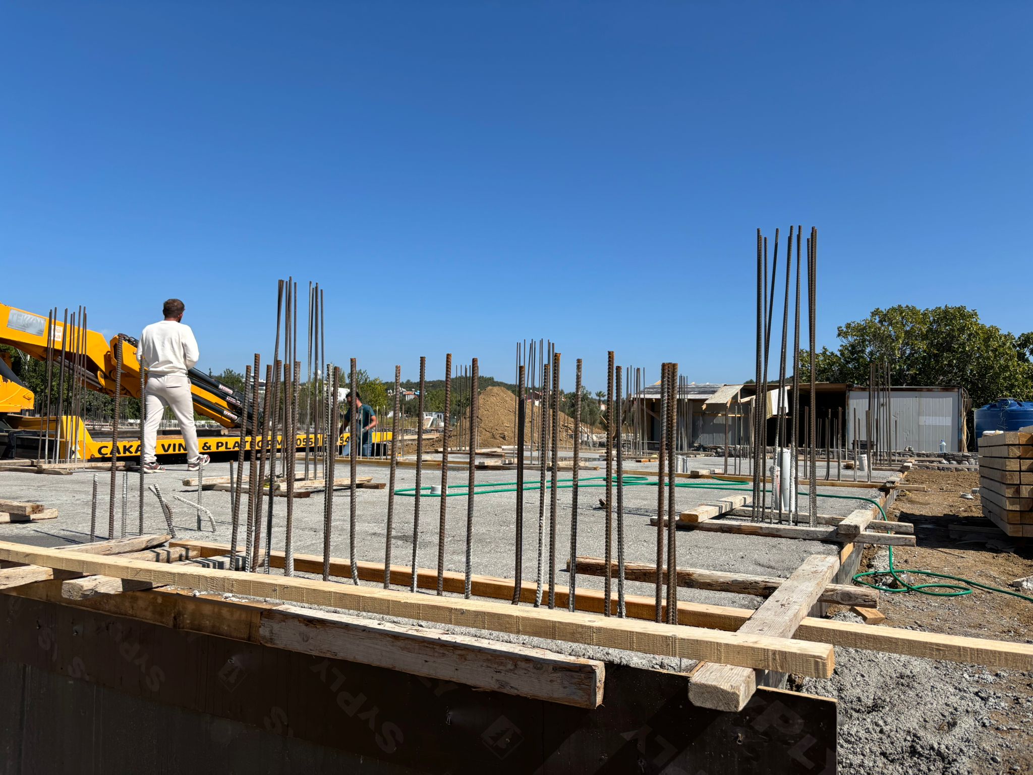 Urla temelden inşaat projesi fotoğraf 18 – temel, betonarme ve kaba inşaat